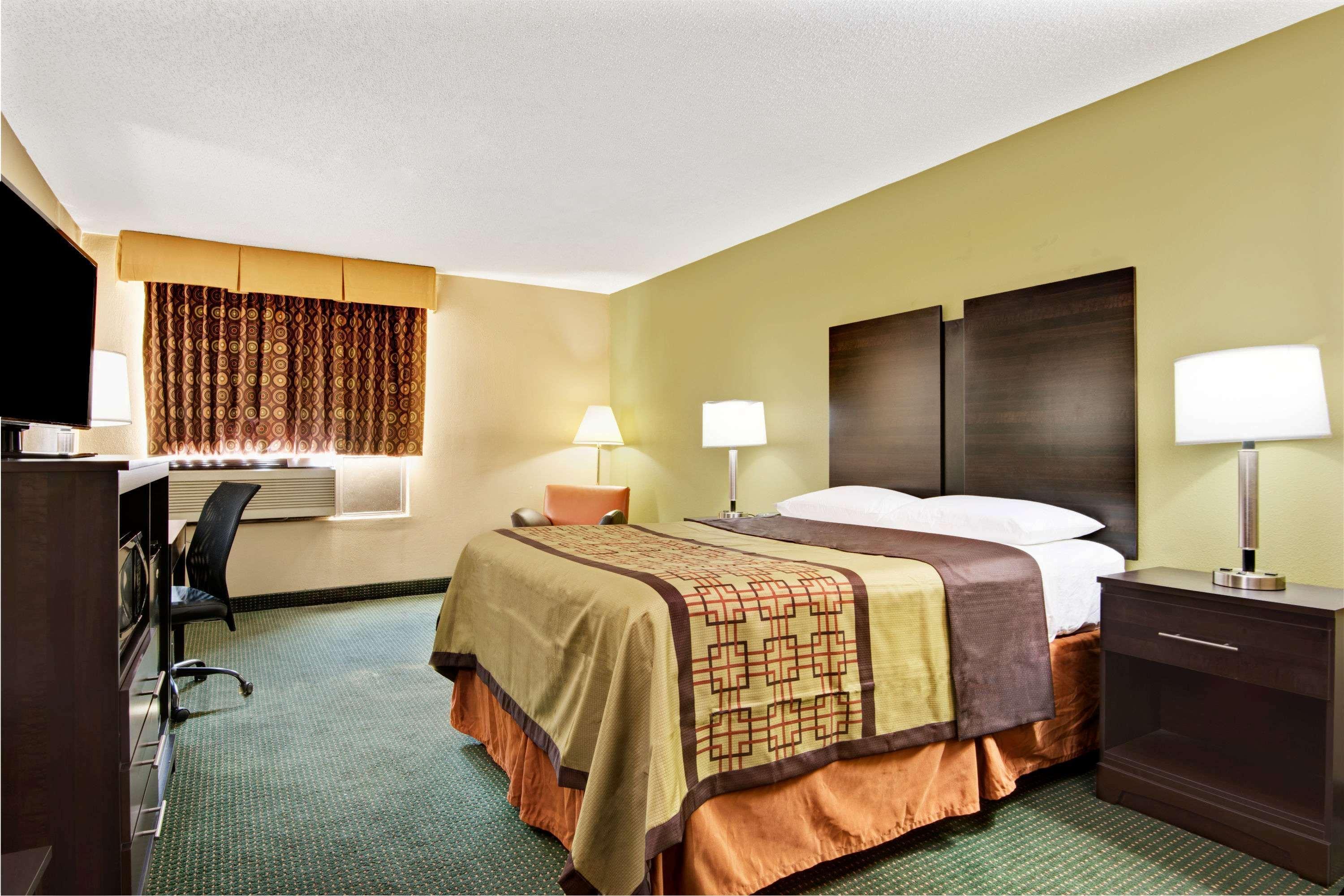 Super 8 By Wyndham Raleigh North East Hotel Luaran gambar