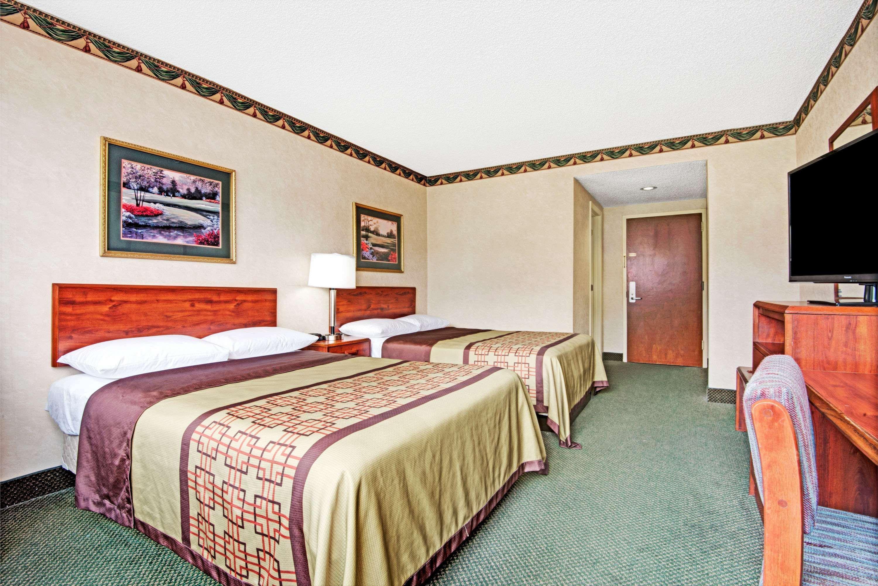 Super 8 By Wyndham Raleigh North East Hotel Luaran gambar