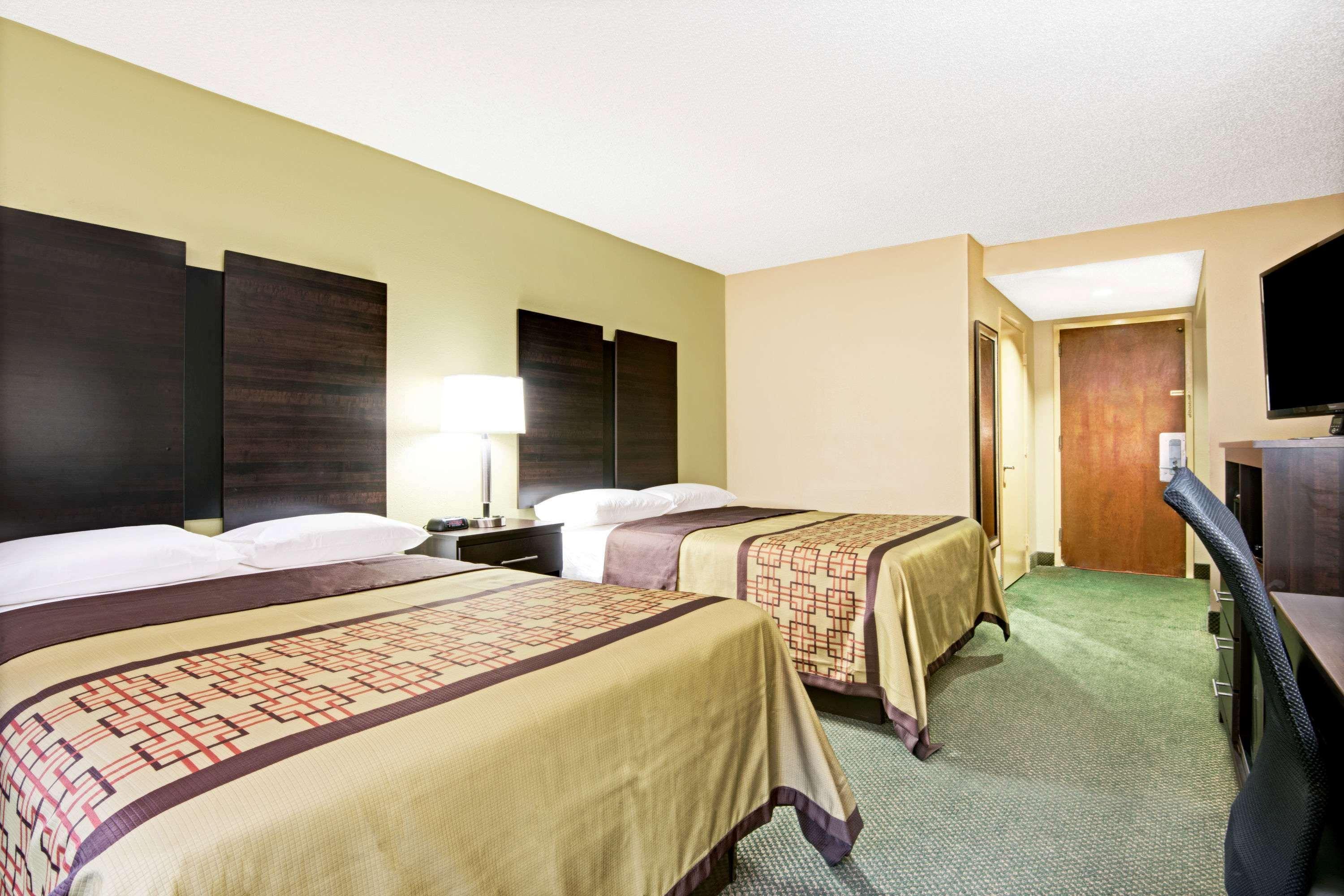 Super 8 By Wyndham Raleigh North East Hotel Luaran gambar